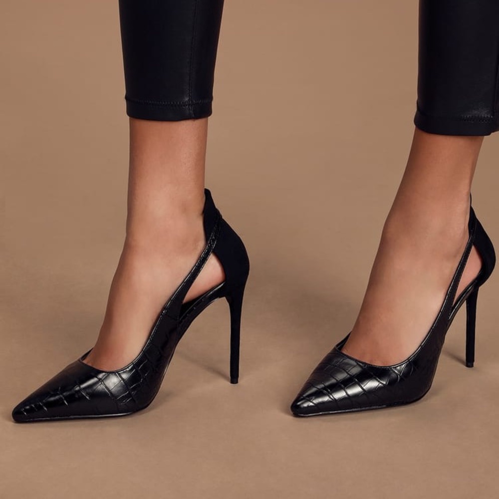 Lulu’s pumps